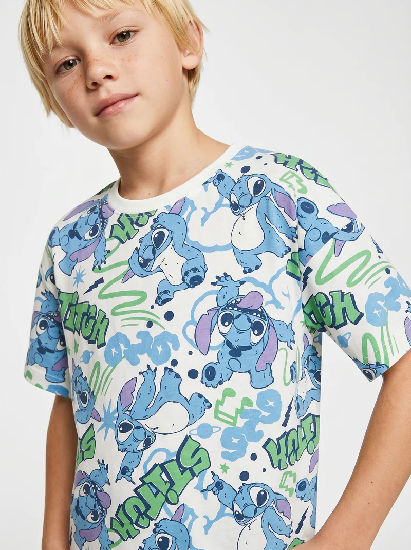 T-shirt Stich: divertente e versatile - Fantasia