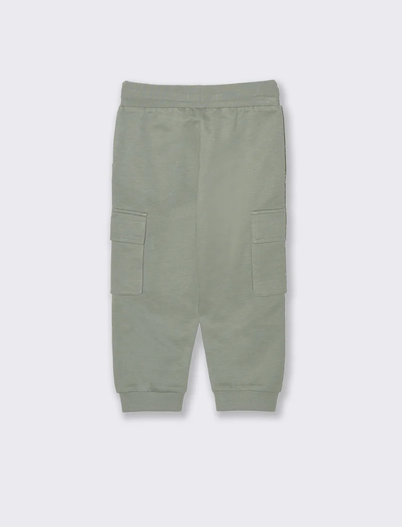 Jogger sportivi con tasconi laterali - Verde salvia