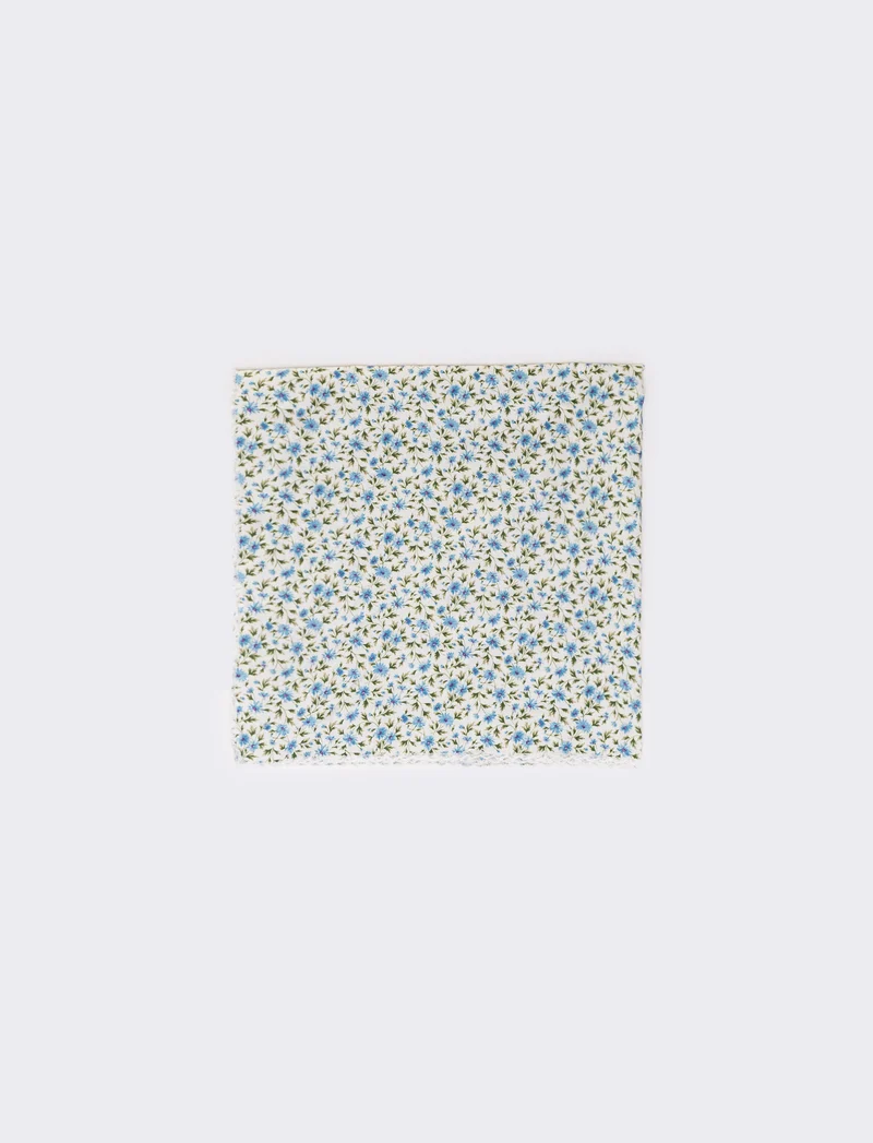 Foulard triangolo con fiorellini e pizzo - Azzurro