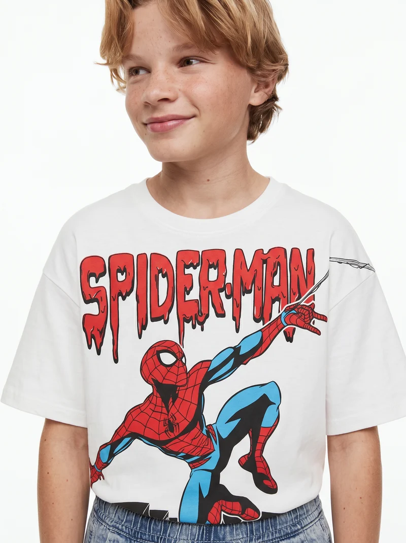 T-shirt Marvel: must-have per giovani fan - Bianco