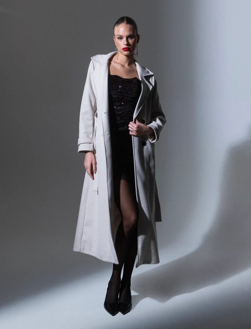 Cappotto trench doppiopetto con cintura - Beige