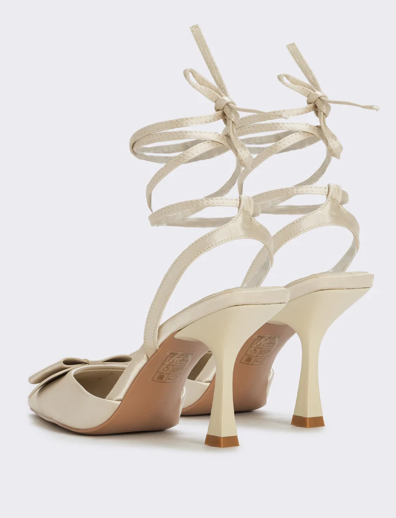 Décolletè in satin con laccio e fiocco - Beige champagne