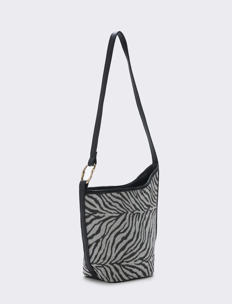 Borsa secchiello asimmetrico in tessuto - Zebrato