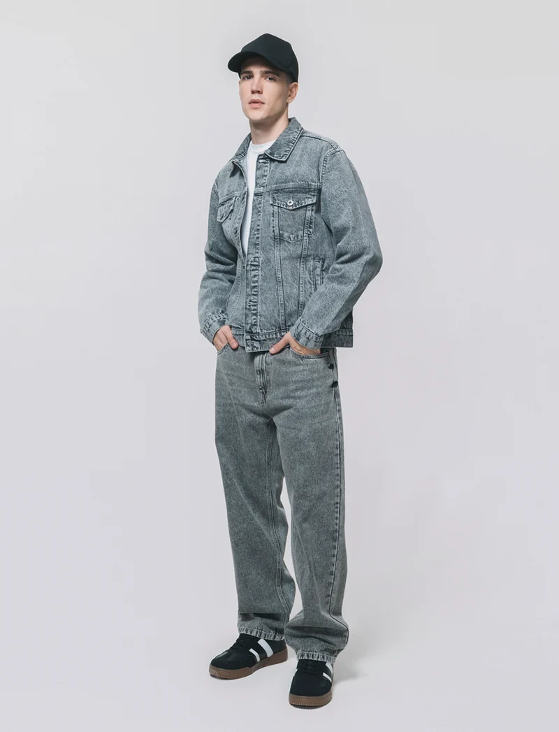Giubbotto in denim effetto slavato - Grigio