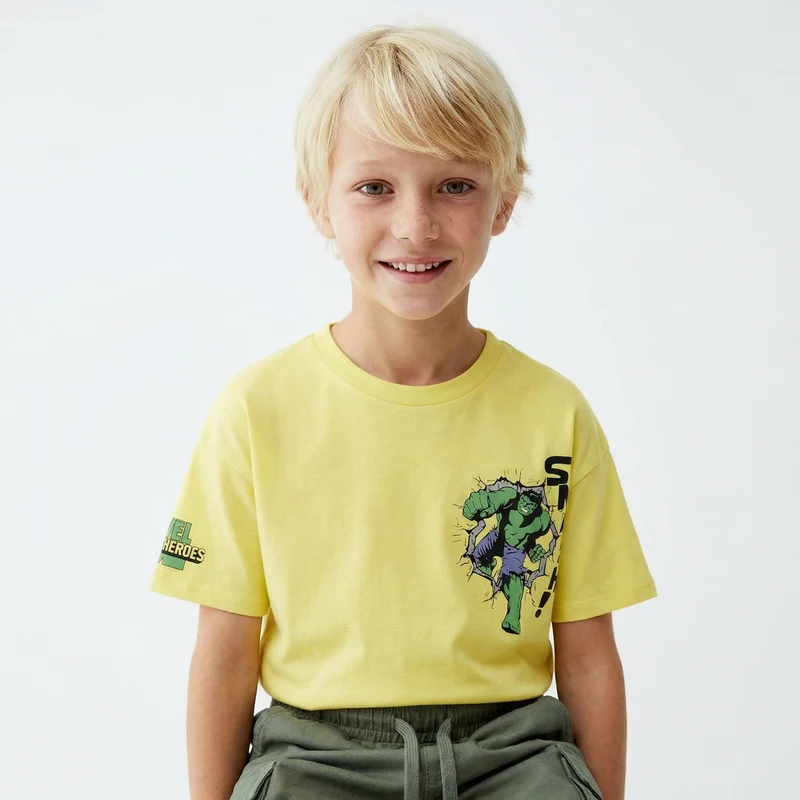 T-shirt cotone con personaggi Marvel - Giallo