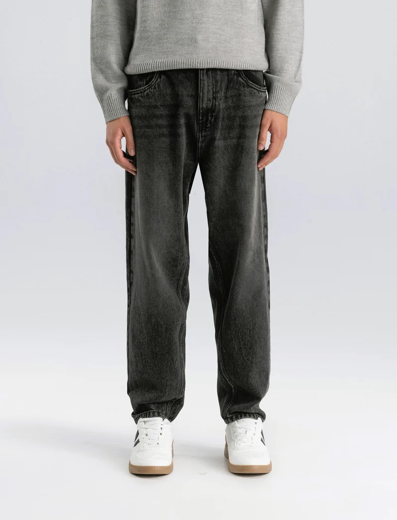 JEANS DENIM NERO LOOSE FIT CON ABRASIONI - Nero