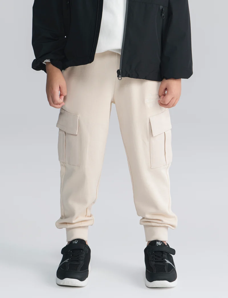 Jogger in felpa con tasconi e ricamo - Beige