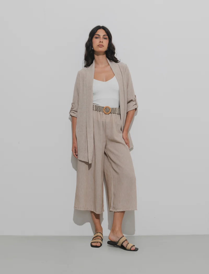Pantalone largo con cintura - Beige