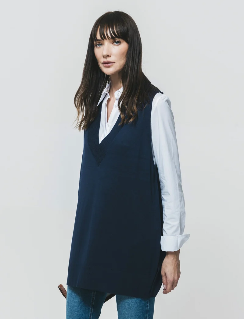 Gilet lungo con scollo a V e spacchi laterali - Blu