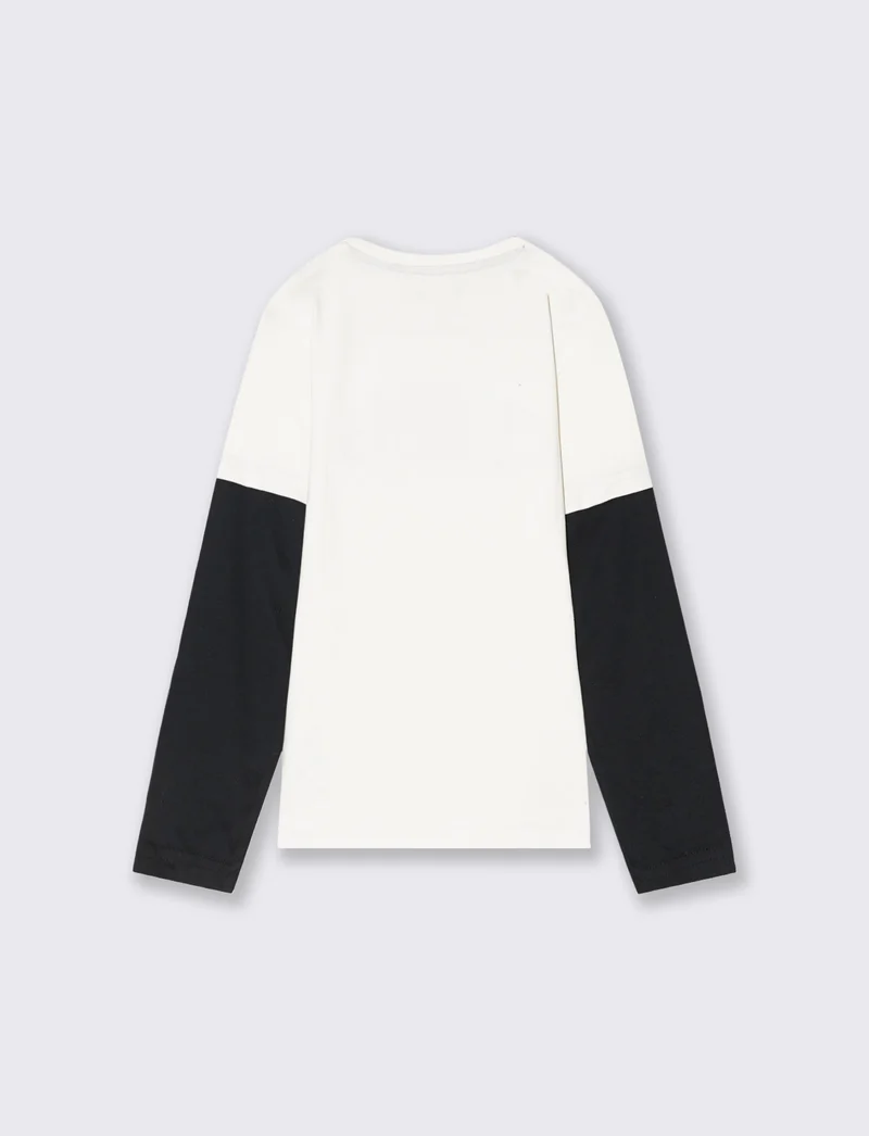 T-SHIRT FINTA MEZZA MANICA - Bianco latte