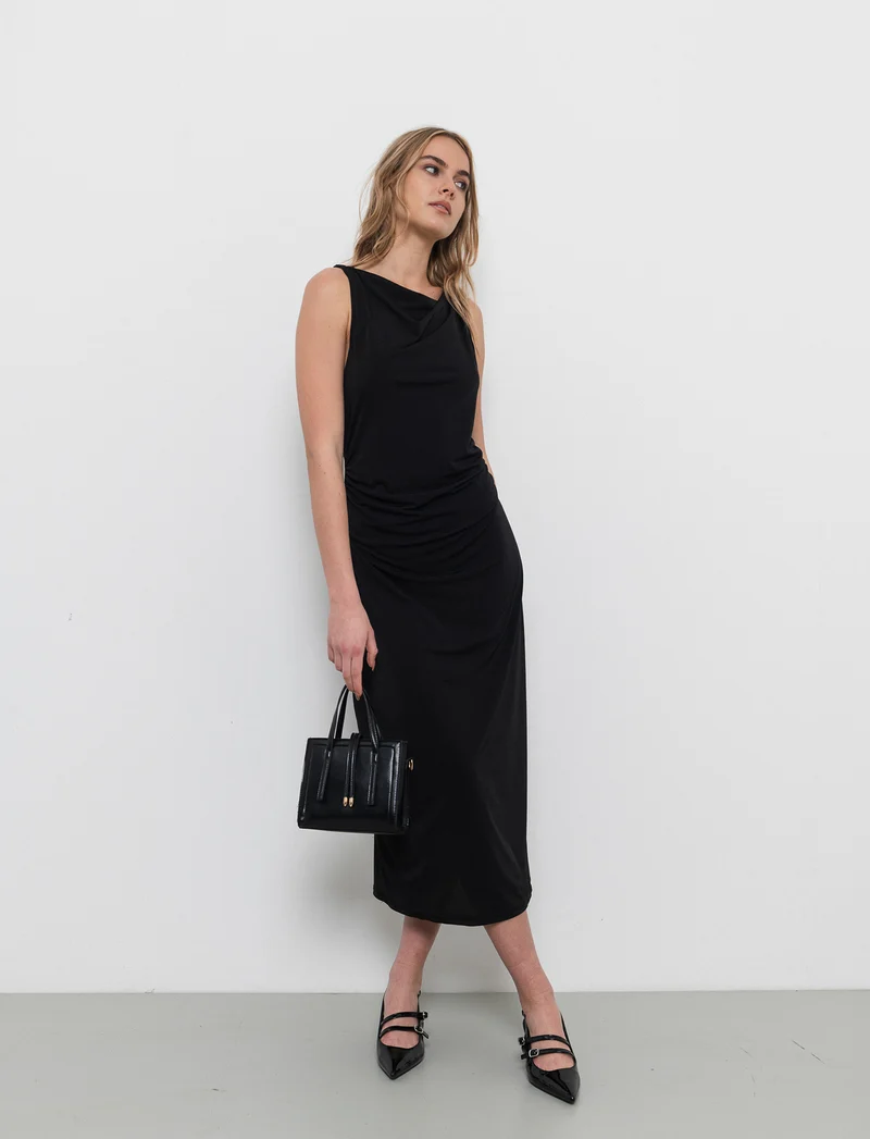 Vestito lungo smanicato elastico donna - Nero