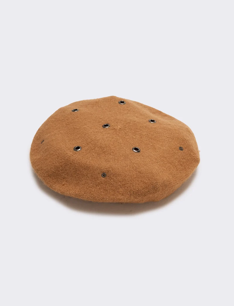 Cappello basco donna con rivetti - Beige