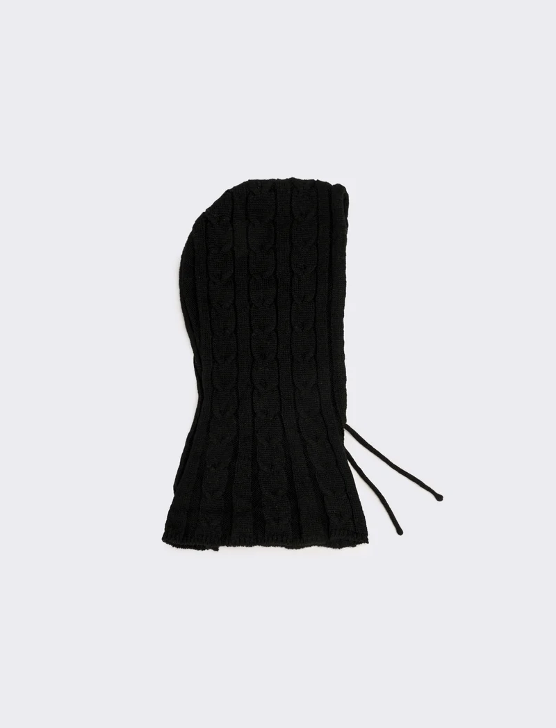 Cappello con collo modello balaclava - Nero