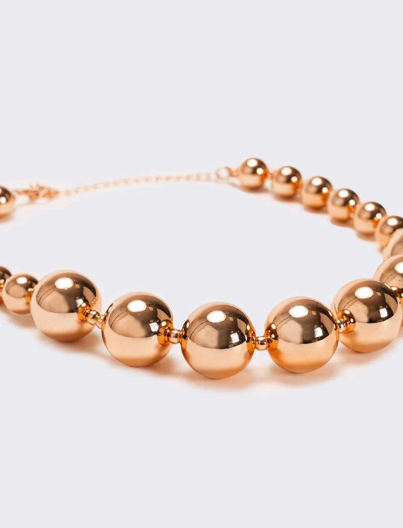 Collana con perle metal di varie dimensioni - Oro rosa