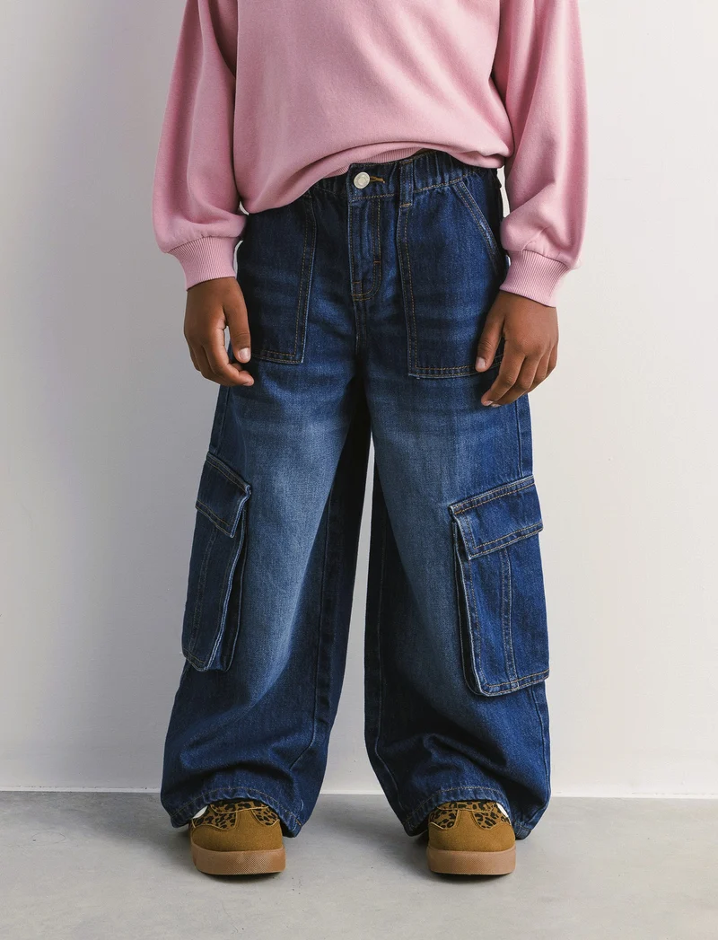 Denim cargo gamba larga da bambina. - DENIM SCURO