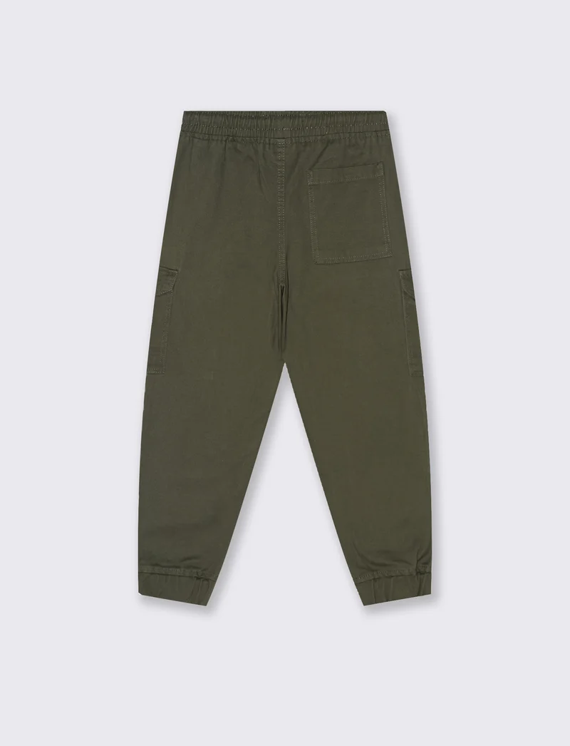 Jogging cargo. - Verde militare