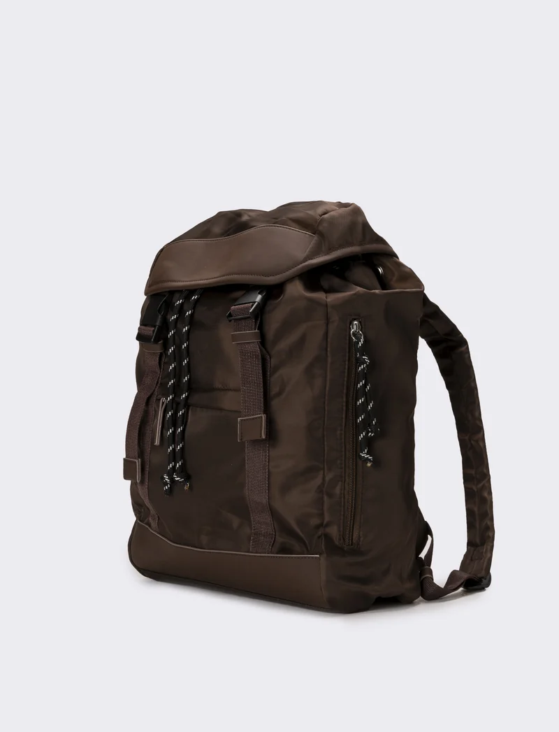 Zaino uomo con tasche e tiranti - Marrone