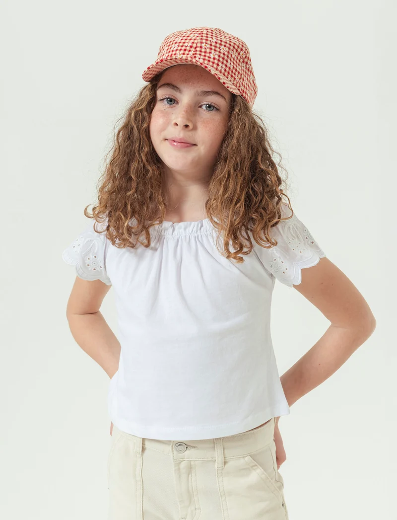 Top in jersey con maniche ricamate da bambina - Bianco