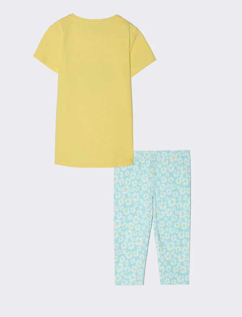 Completo con t-shirt e leggings da bambina - Fantasia