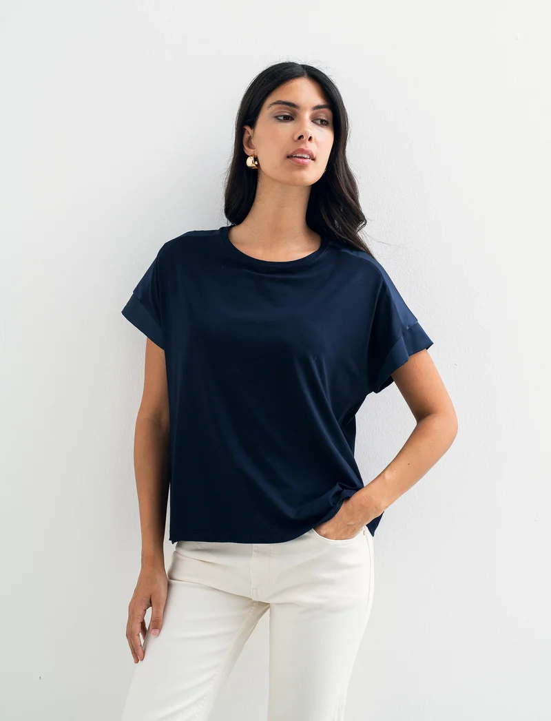 Top stampato sul davanti con scollo sciallato - Blu