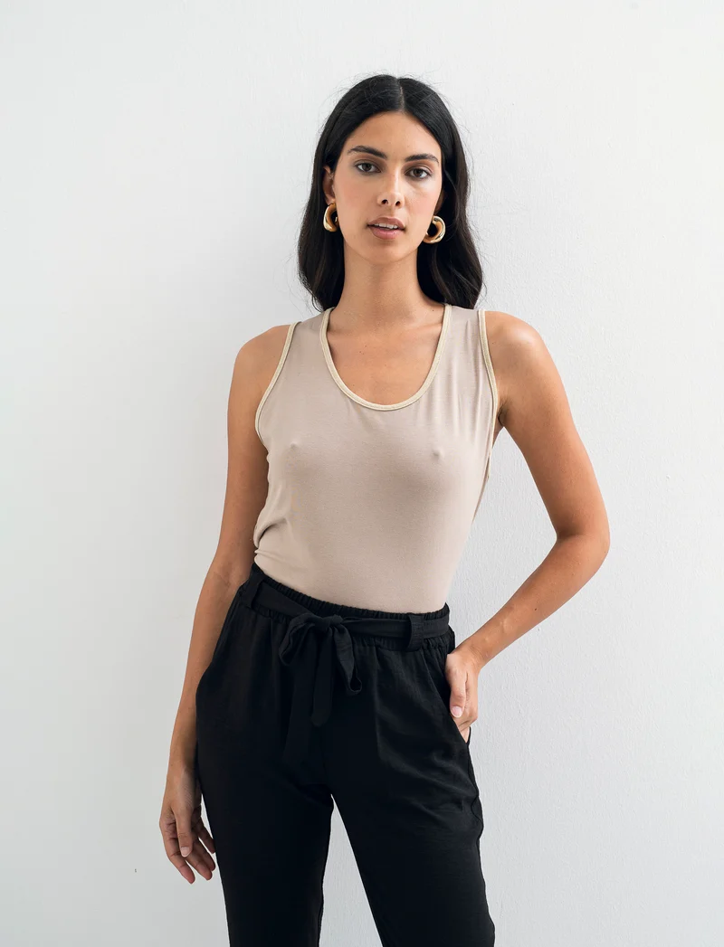 TOP VISCOSA CON DETTAGLI A CONTRASTO LUREX - Beige