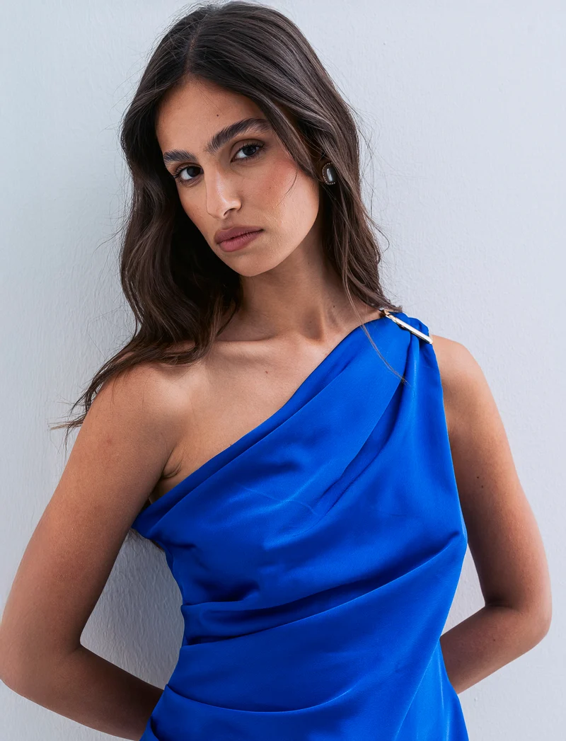 Top raso monospalla con accessorio - Bluette
