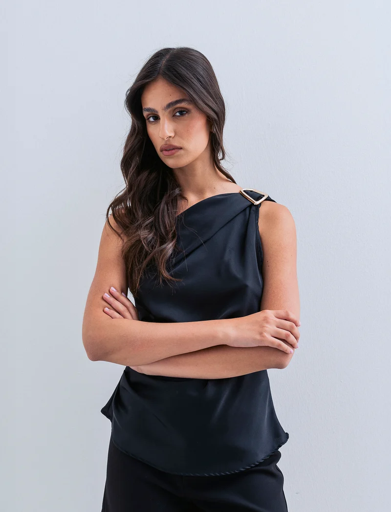 Top raso monospalla con accessorio - Nero