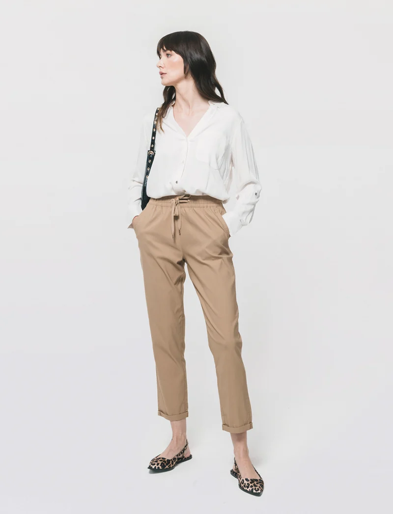 Pantalone con elastico e coulisse - Cammello