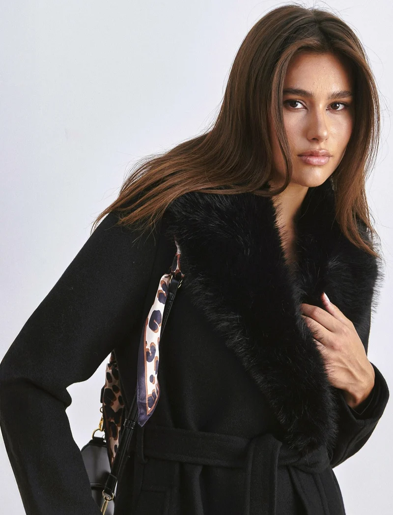 CAPPOTTO LUNGO CON COLLO IN FINTA PELLICCIA - Nero