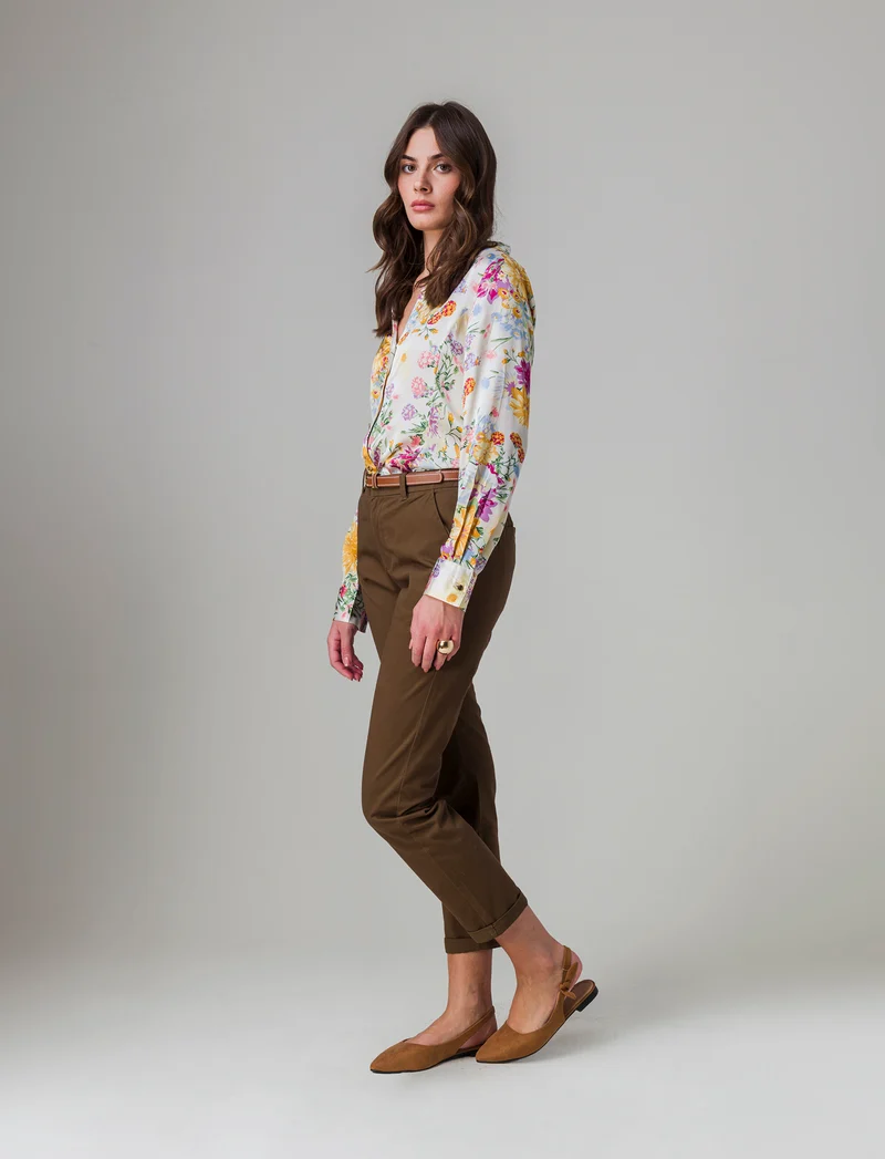 Pantalone chino con cintura da donna - Marrone tabacco