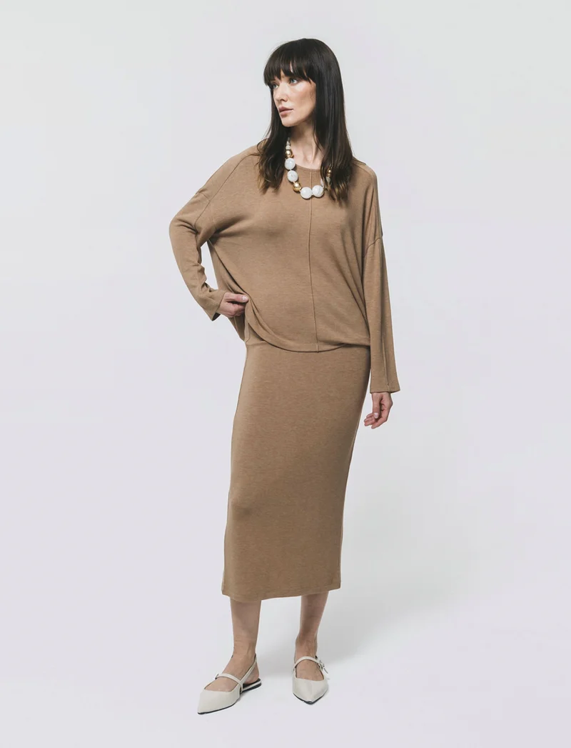 T-Shirt Manica Lunga con Spalla Scesa - Cammello