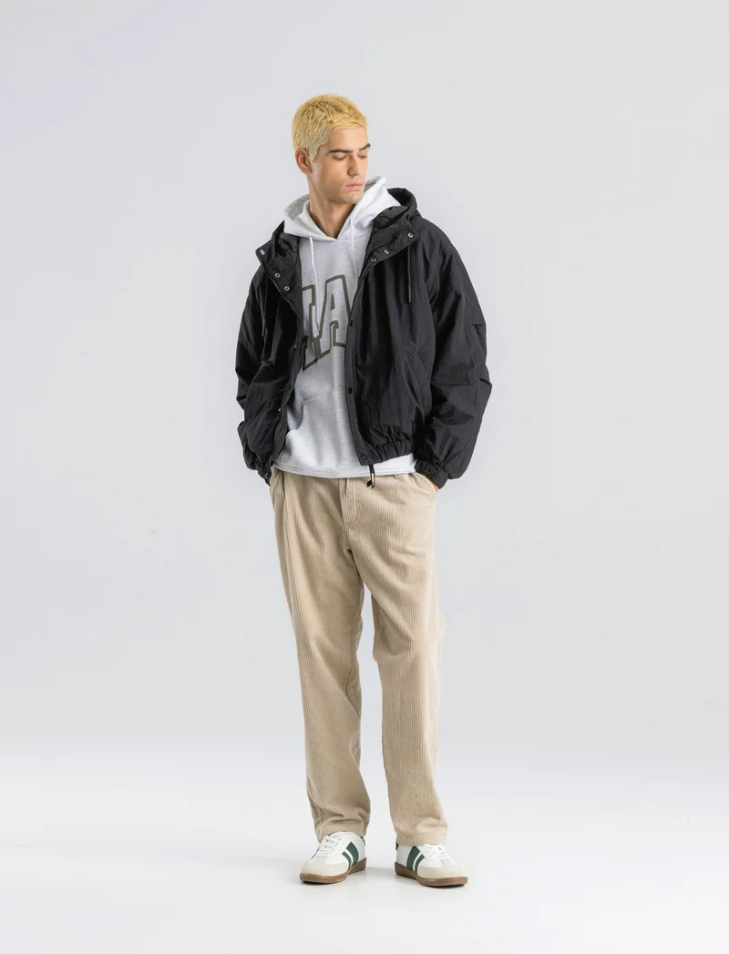 GIUBBOTTO TECNICO CON CAPPUCCIO BOXY FIT - Nero