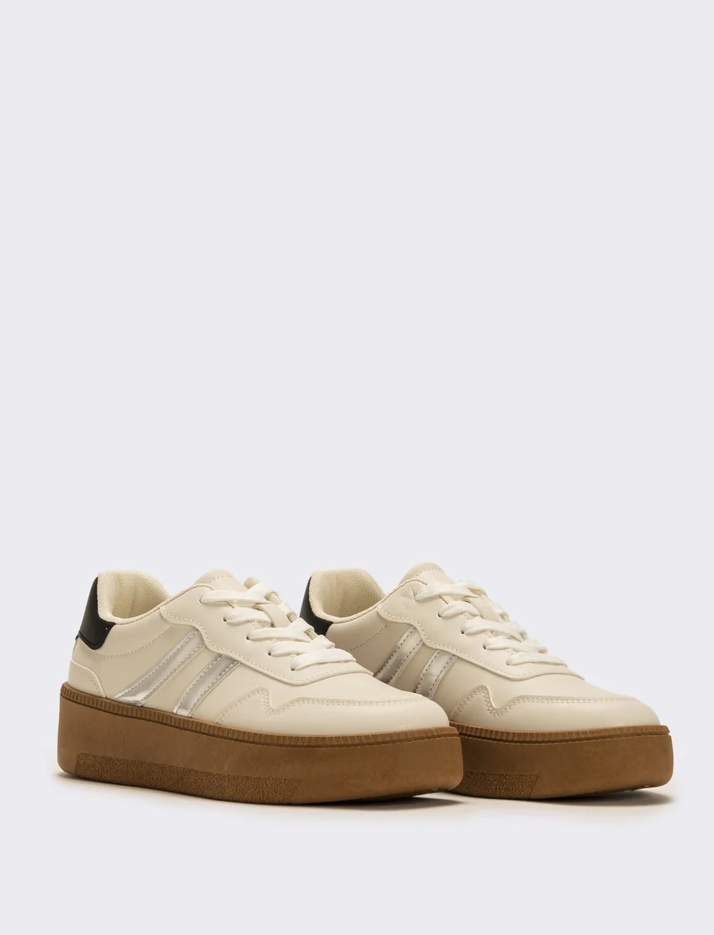 Sneakers con riporti a contrasto da donna - Bianco