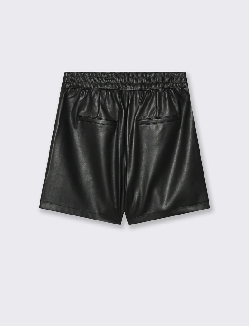 SHORT IN TESSUTTO EFFETTO PELLE - Nero