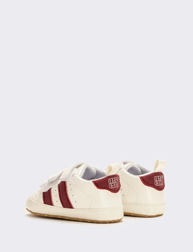 Scarpa con strappi da neonato - Bianco