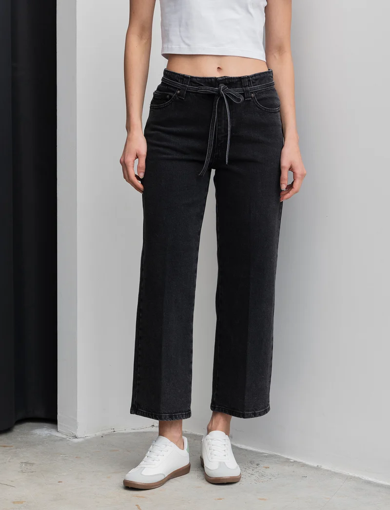 JEANS STRAIGHT CROP CON CINTURA IN TESSUTO - Grigio