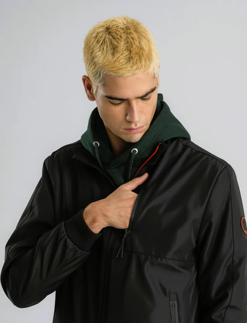 GIUBBOTTO ANTIVENTO - Nero