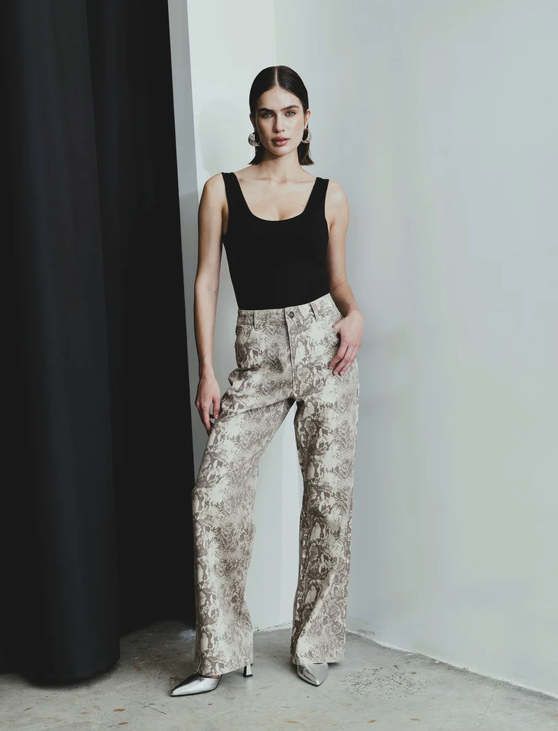 JEANS CON STAMPA ANIMALIER - var 2