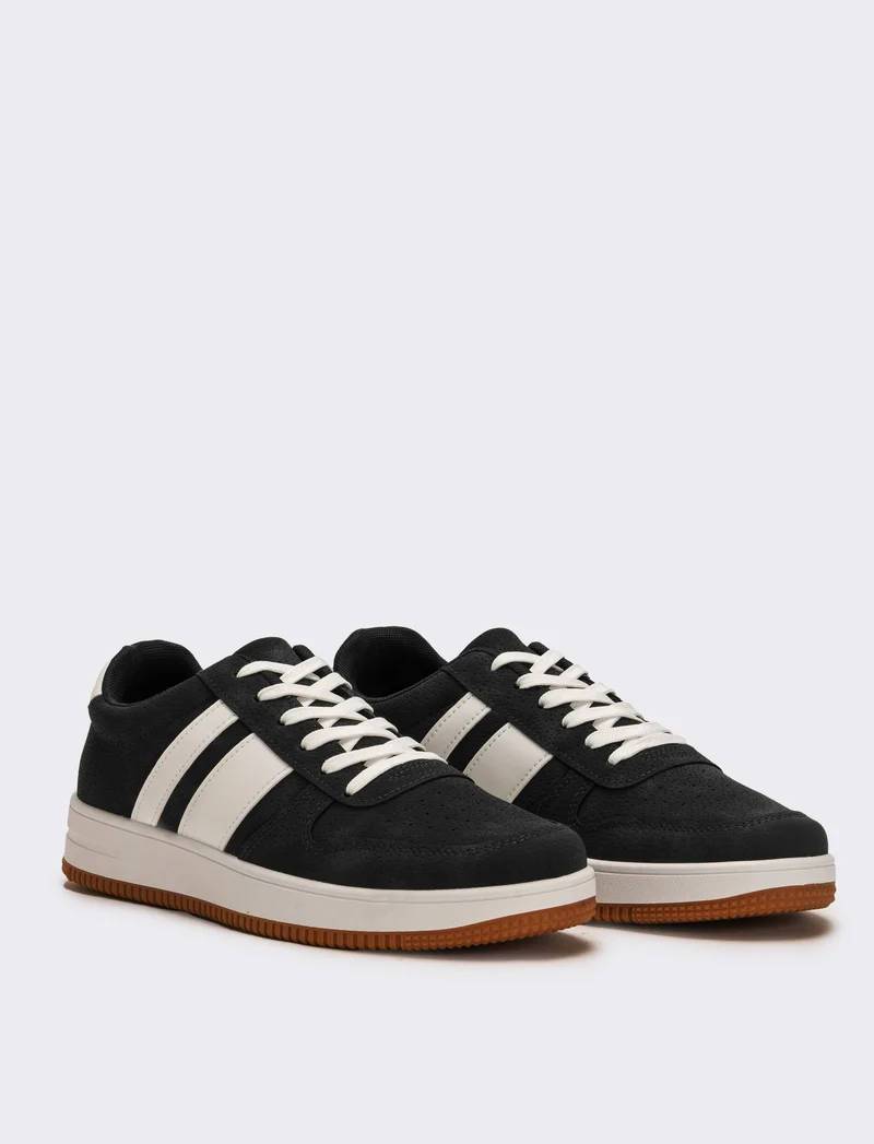 Sneakers con inserti bianchi da uomo - Nero