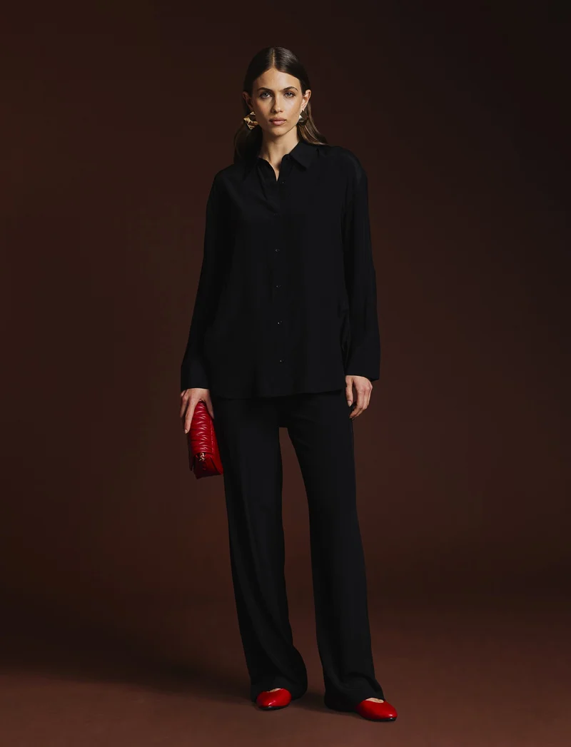 CAMICIA CON DOPPIO BOTTONE AL POLSO - Nero