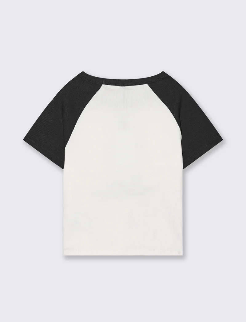 T-SHIRT CON RICAMO - var 2