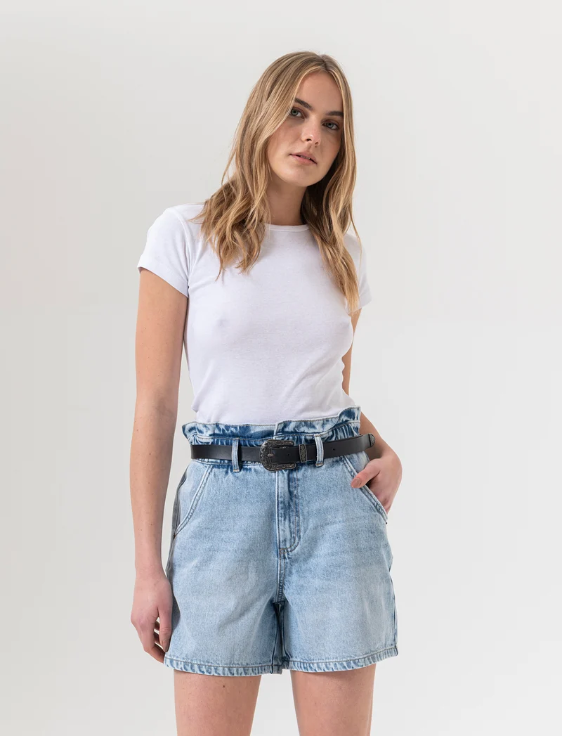 Short con cintura da donna - Denim chiaro