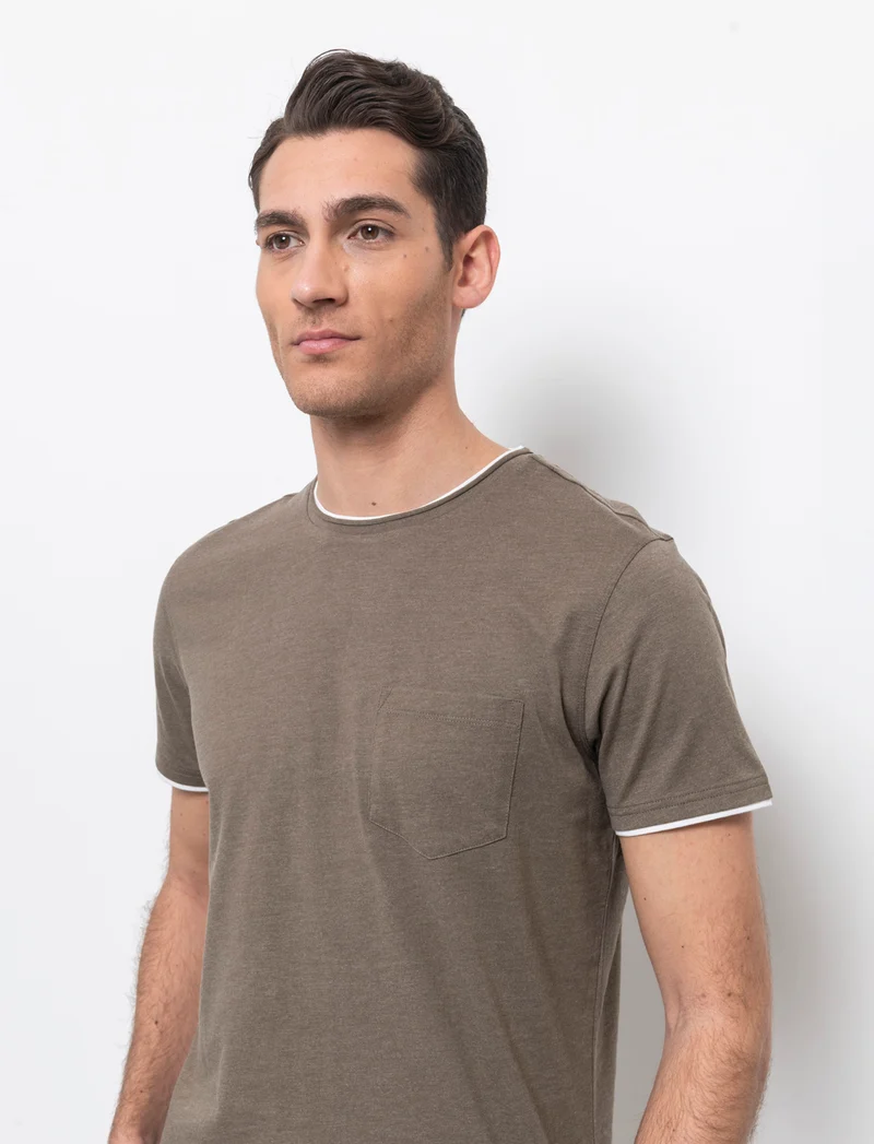 T-shirt effetto melange con tasca da uomo - Verde kaki