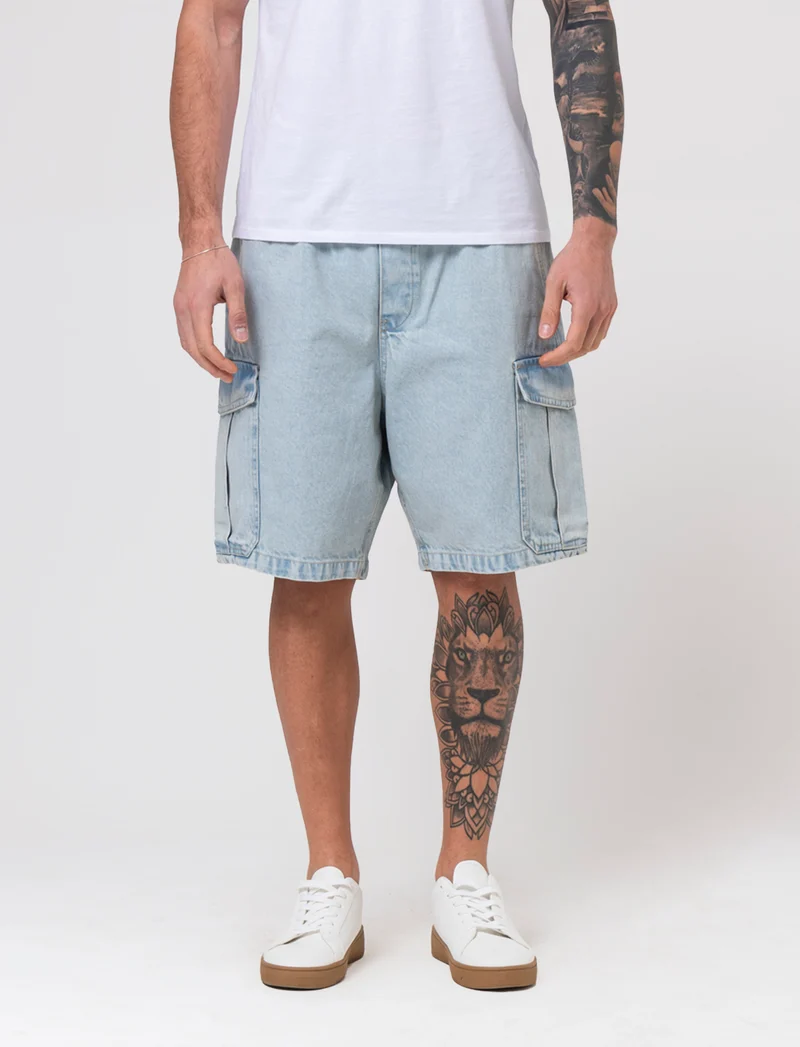 Bermuda cargo in denim da uomo - Denim chiaro