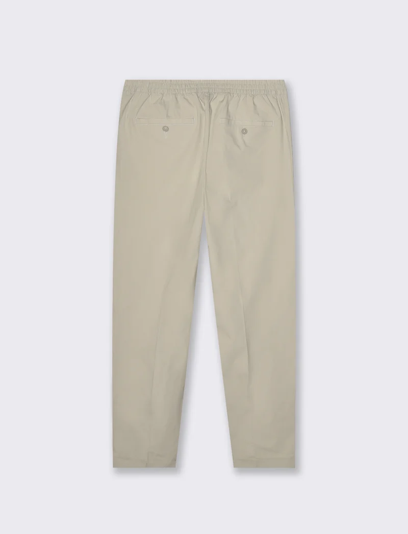 Pantaloni chino jogger in popelin stretch da uomo - Sabbia