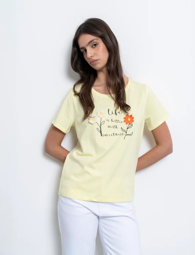 T-shirt con stampa e applicazioni da donna - var 3