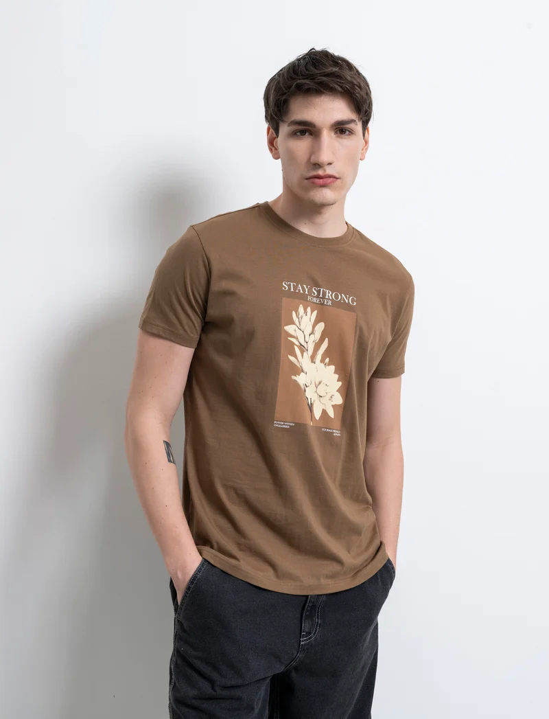 T-shirt regular fit con stampa da uomo - Grigio fango