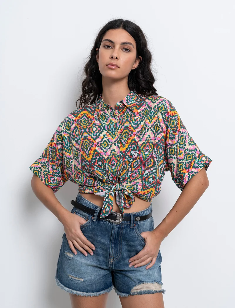 Camicia con nodo da donna - var 2
