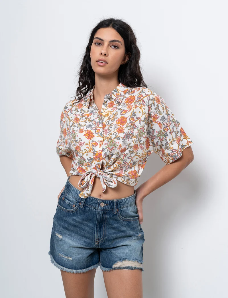Camicia con nodo da donna - var 1