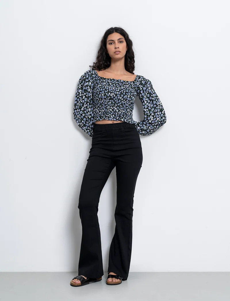 Pantalone a zampa da donna - Nero